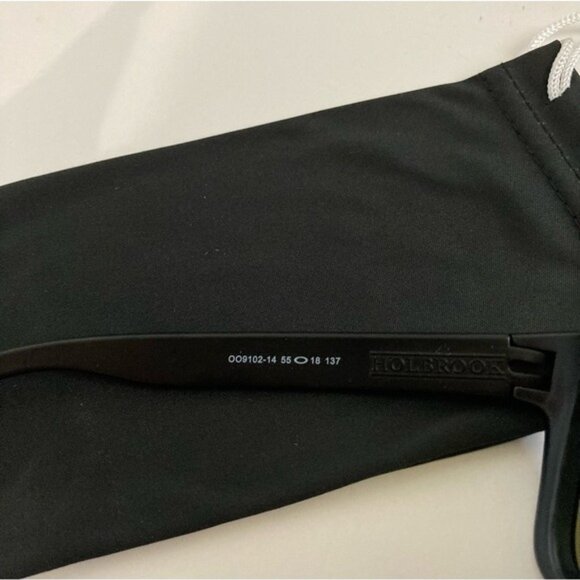 Oakley Holbrook Prizm Polarized Jade Iridium OO9102 Black Matte Frame - Picture 7 of 9
